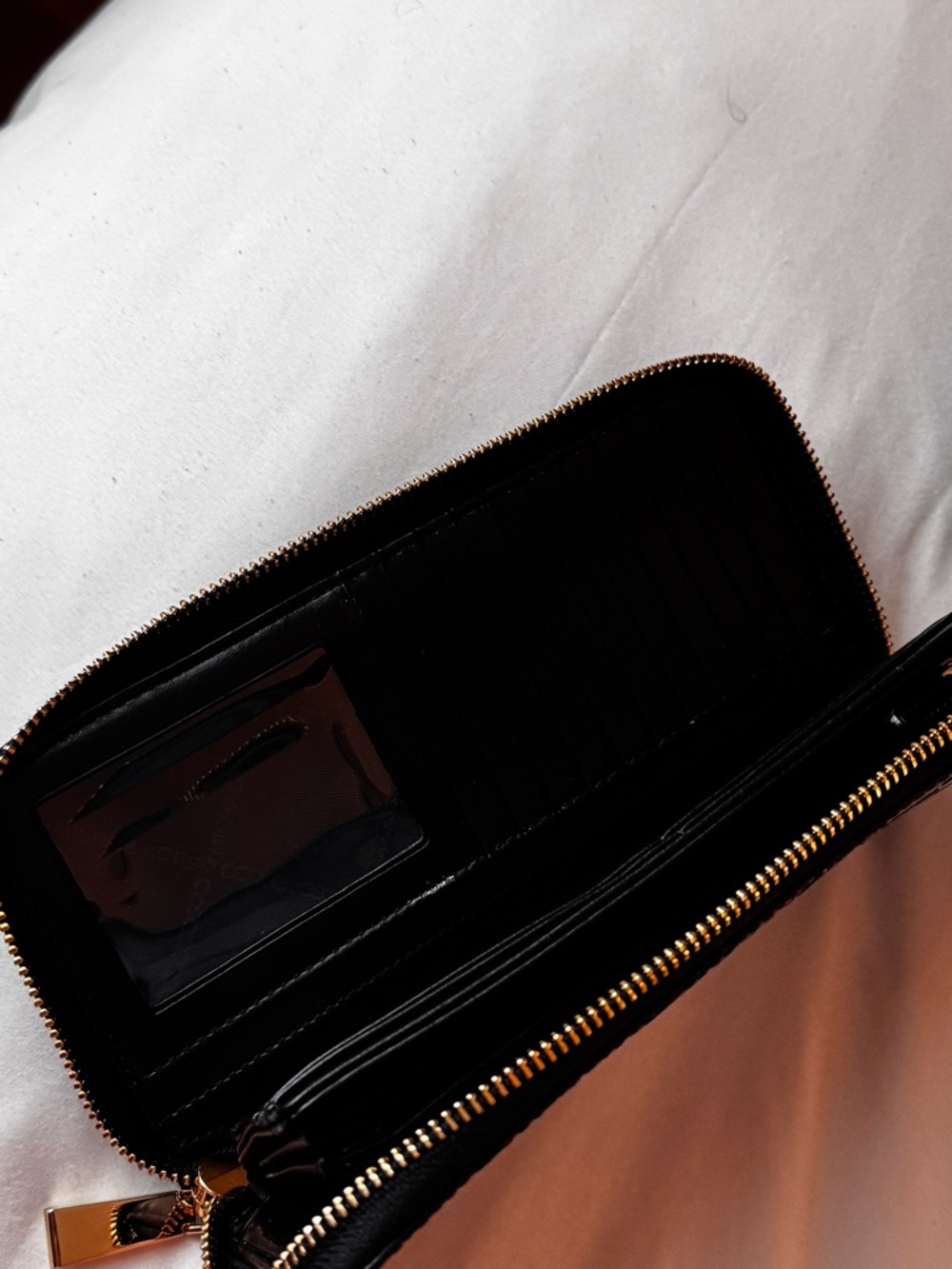 Michael Kors Black Small Tote with Matching Wallet - Picture 9 of 9